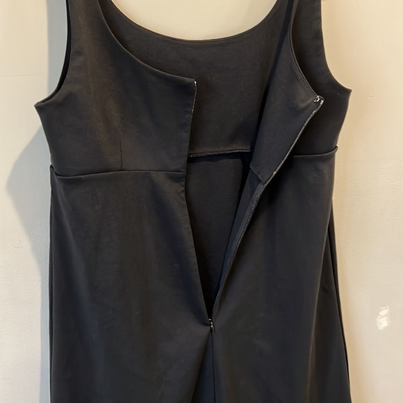 Gap maternity size M scoop neck simple black dress - Picture 5 of 9